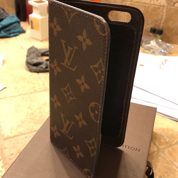 Louis Vuitton iPhone 6plus folio monogram - Picture 2 of 8